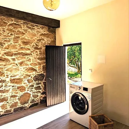 別荘 Cozy 3 Bedroom - Close To ロウリニャン