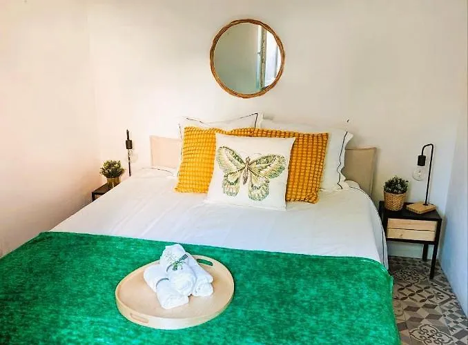 Cozy 3 Bedroom - Close To Holiday home *