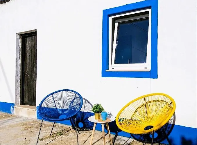 Cozy 3 Bedroom - Close To *